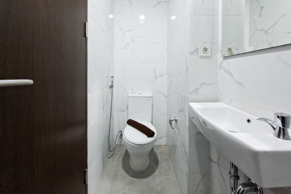 Wooden Accents Studio For 2 Pax At Pacific Garden Campus Town Apartment