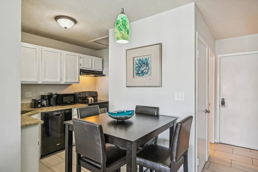 Sandpiper Cove 8204 Condo by RedAwning