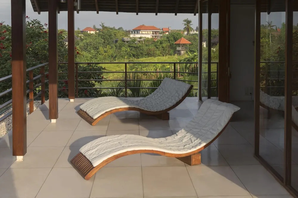 Villa Kavya - 8-minute walk from Berawa Beach