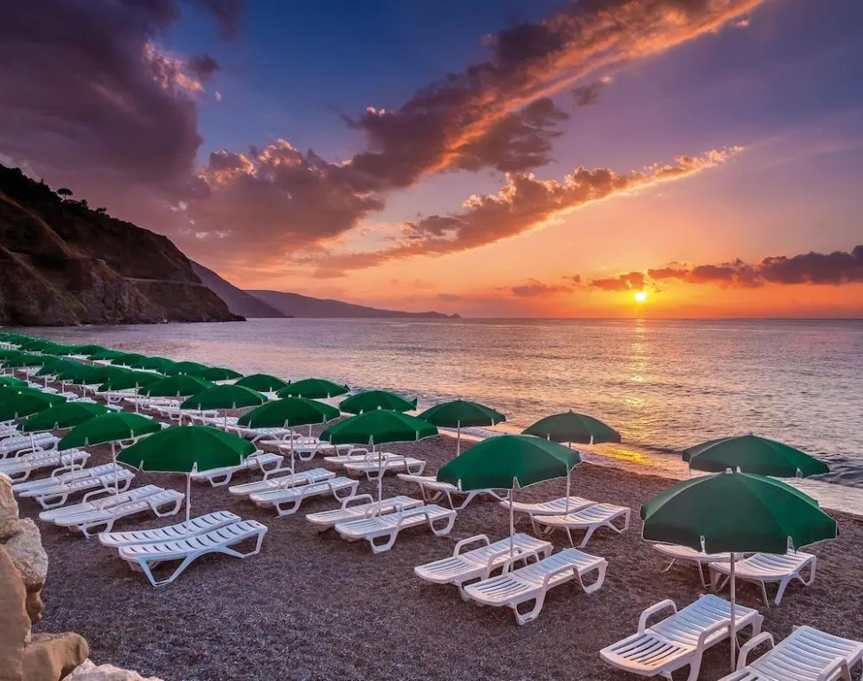 Baia Calavà Hotel e Residence