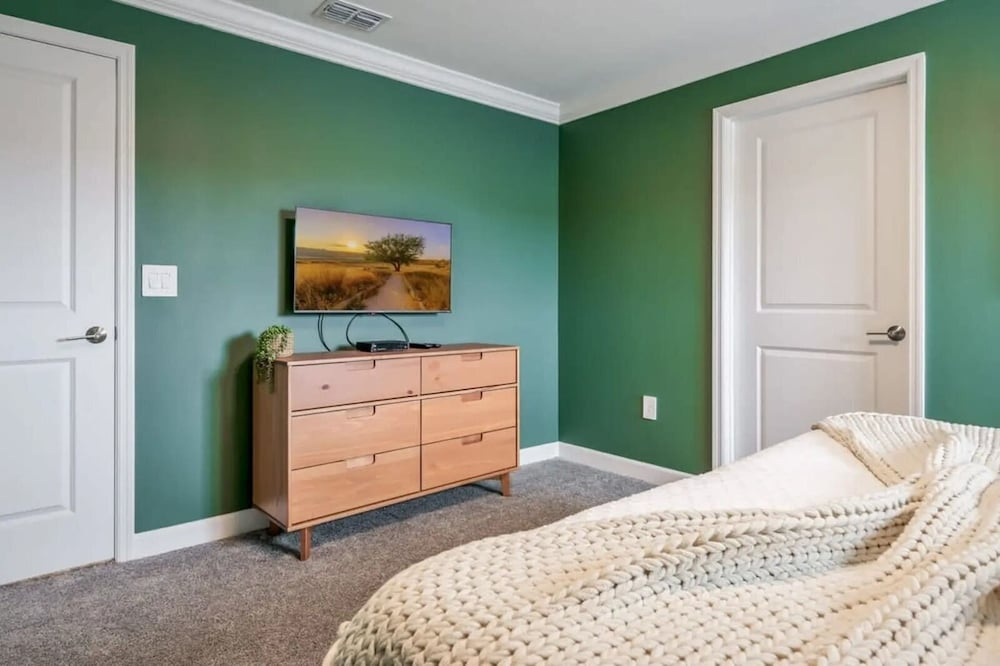 Luxury 5BR Home w/ Private Pool Near Disney