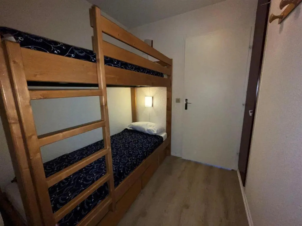 Appartement Les Menuires, 1 pièce, 4 personnes - FR-1-452-52