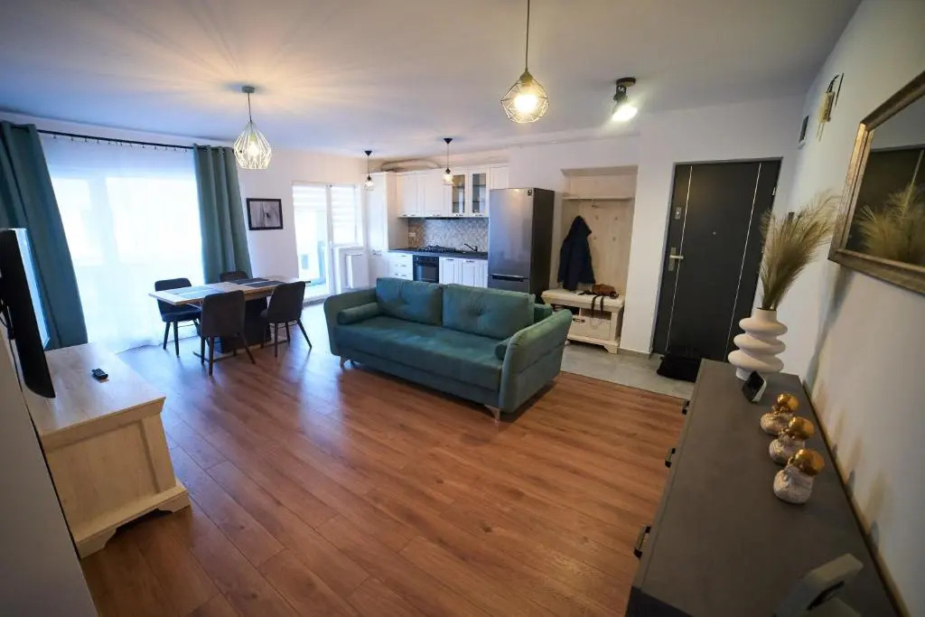 Modern 3 APT Near Old Town – 15 Min Walk