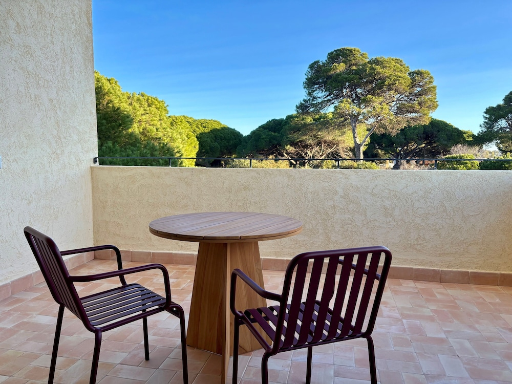Hotel Punta Bermeja Premium
