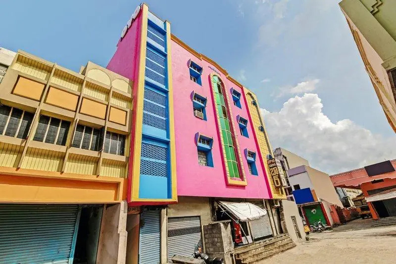 OYO 49125 Suraj Residency