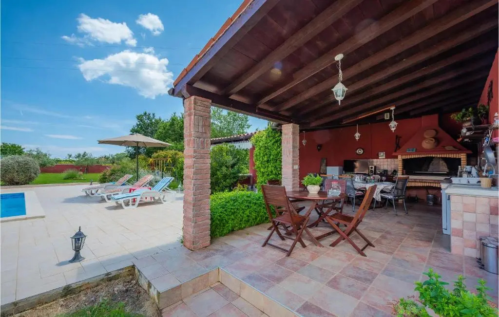 Beautiful Home In Pula