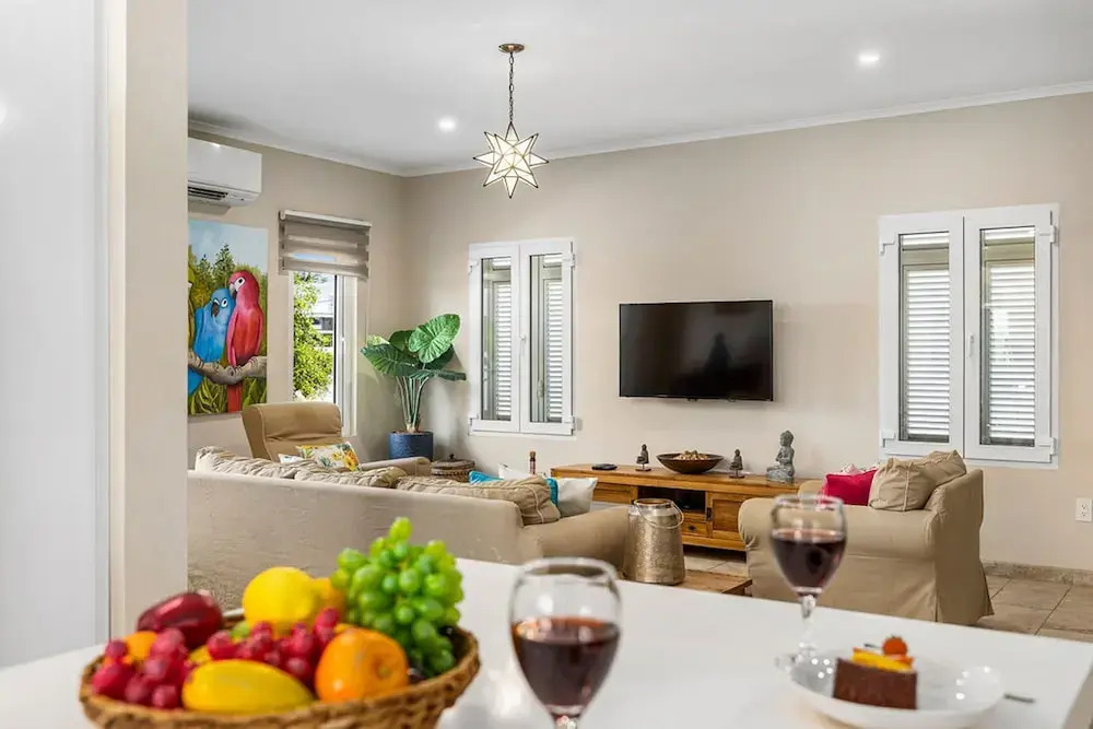 Amazing 4BR 3BA Villa Palm Beach w NEW Pool