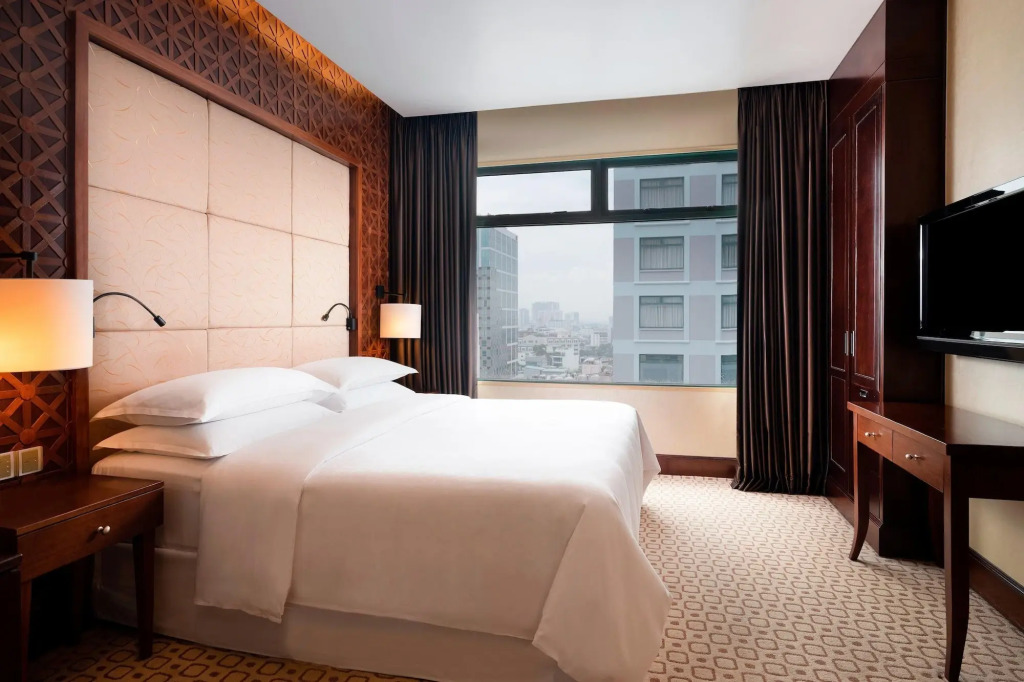 Sheraton Saigon Grand Opera Hotel