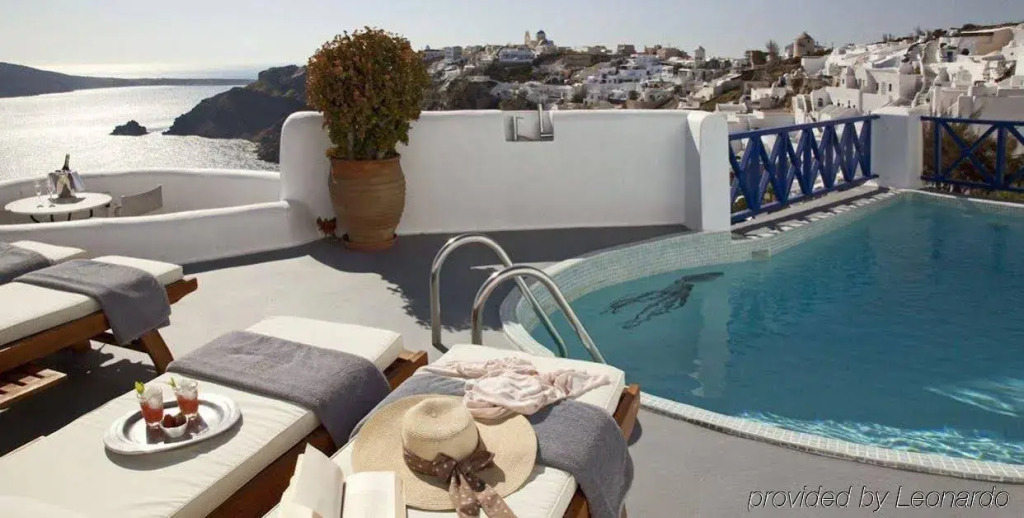 IKIES Santorini