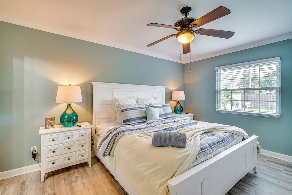 Retreat Near River & Marinas in Cape Coral