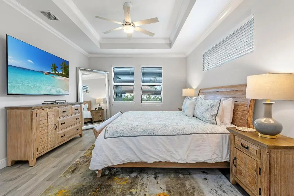BRAND NEW - Heated Pool & Modern Upgrades! - Villa Moonlight Breeze - Roelens Vacations