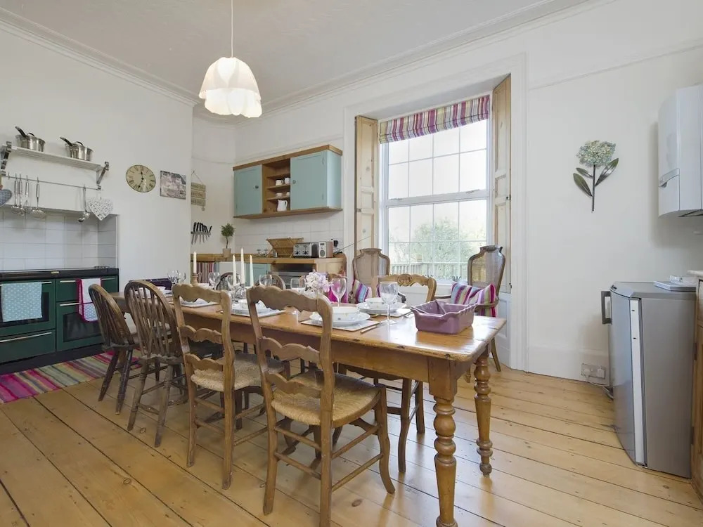 31 Salterton Road