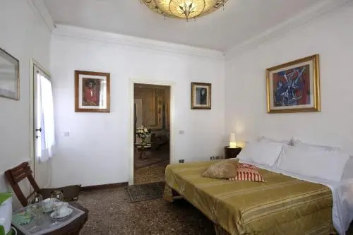 The Palace 5613
