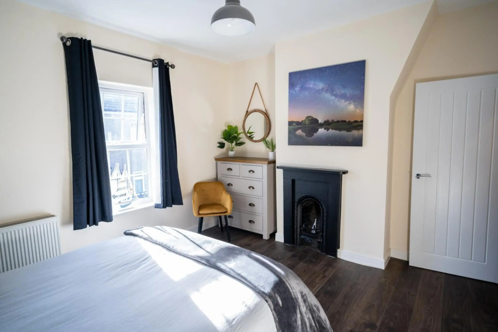 Sunrise Beach House - Great for family stays and contractors