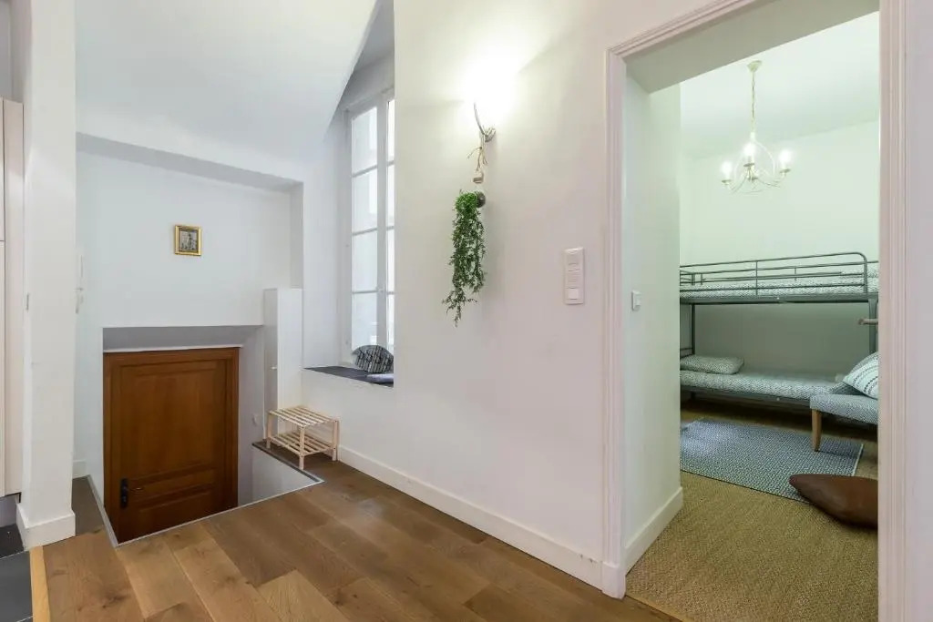 Pref 2 · F4 - Vaste Et Bourgeois ,3 Chambres, Ascenseur, Vx-Nice