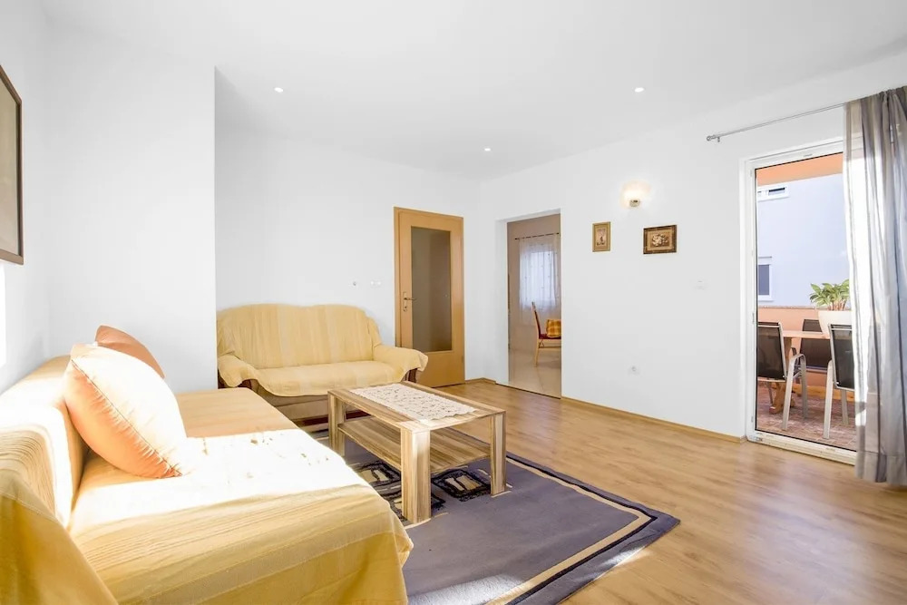 Apartments Alen / Two Bedroom A5