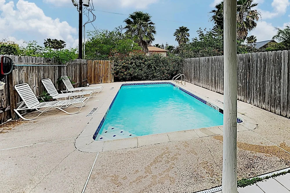 New Listing! Casa De La Isla W/ Private Pool 3 Bedroom Condo