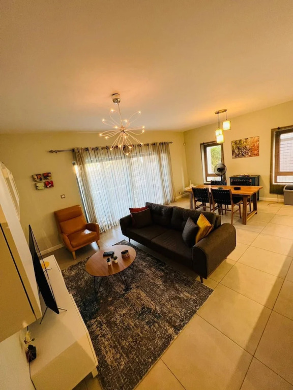 Beautiful Luxury 2-bed Apartment in Pereybere