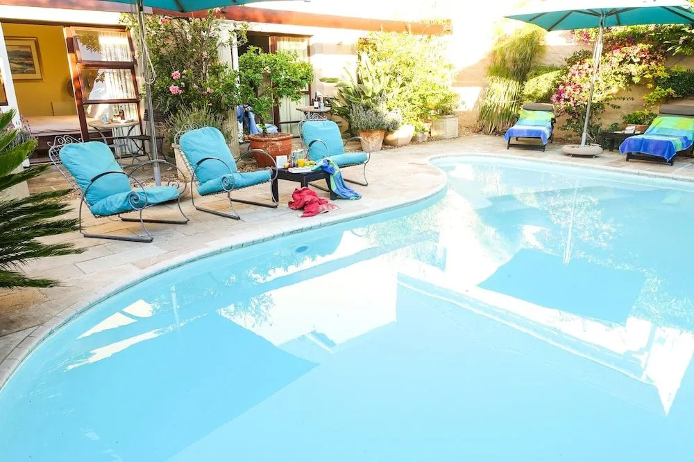 Rosedene Lodge - All solar, all aircon with pool and garden