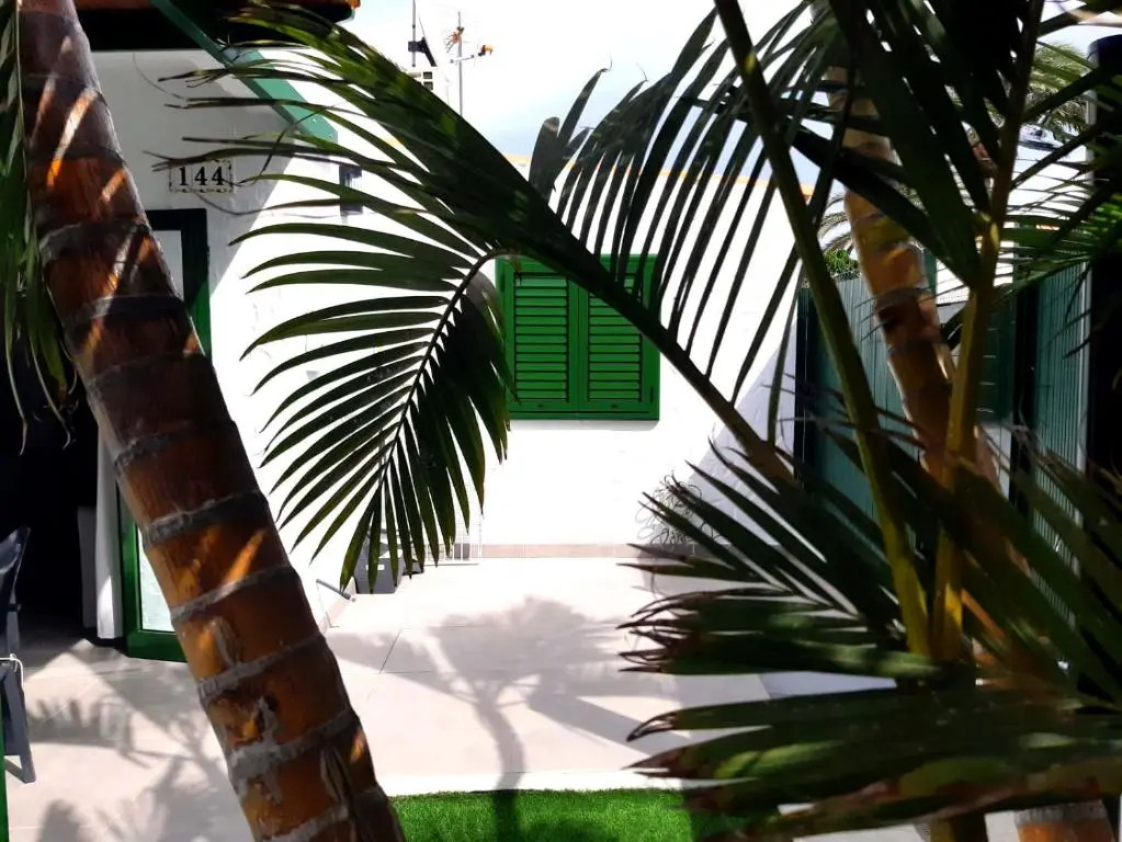 parking terraza jumbo by stay in gran canaria