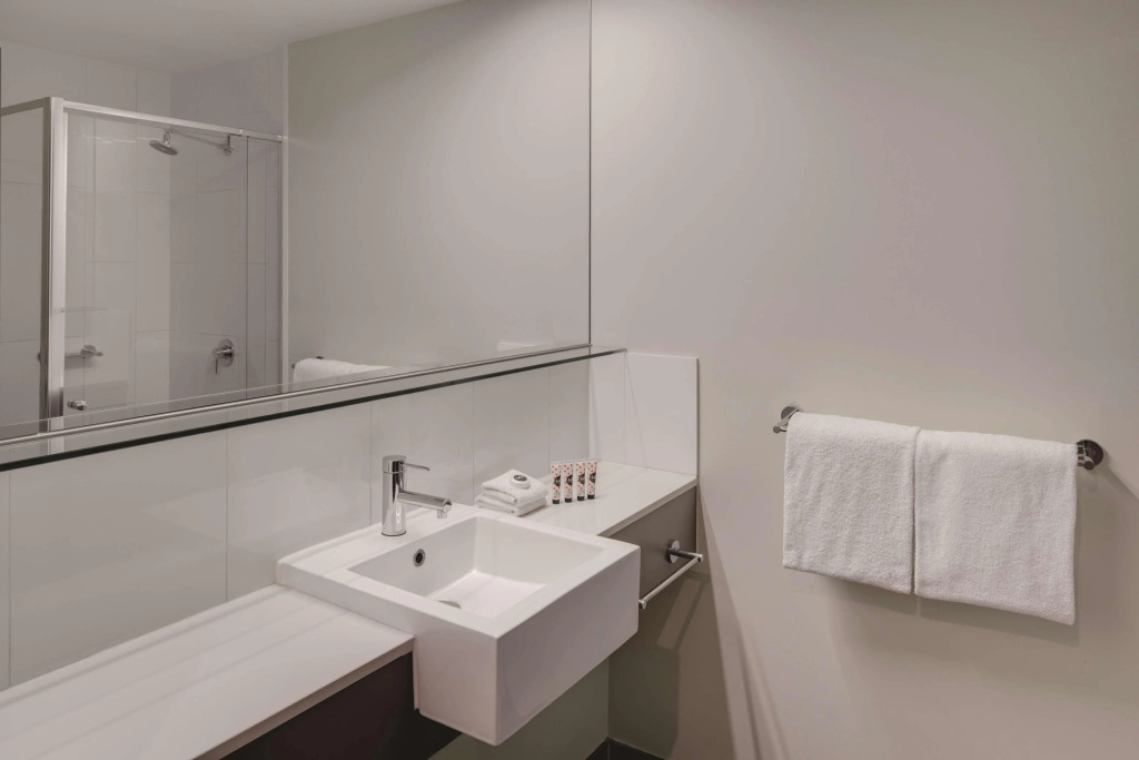 Travelodge Hotel Melbourne Docklands