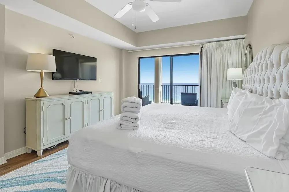 The Palms West 813