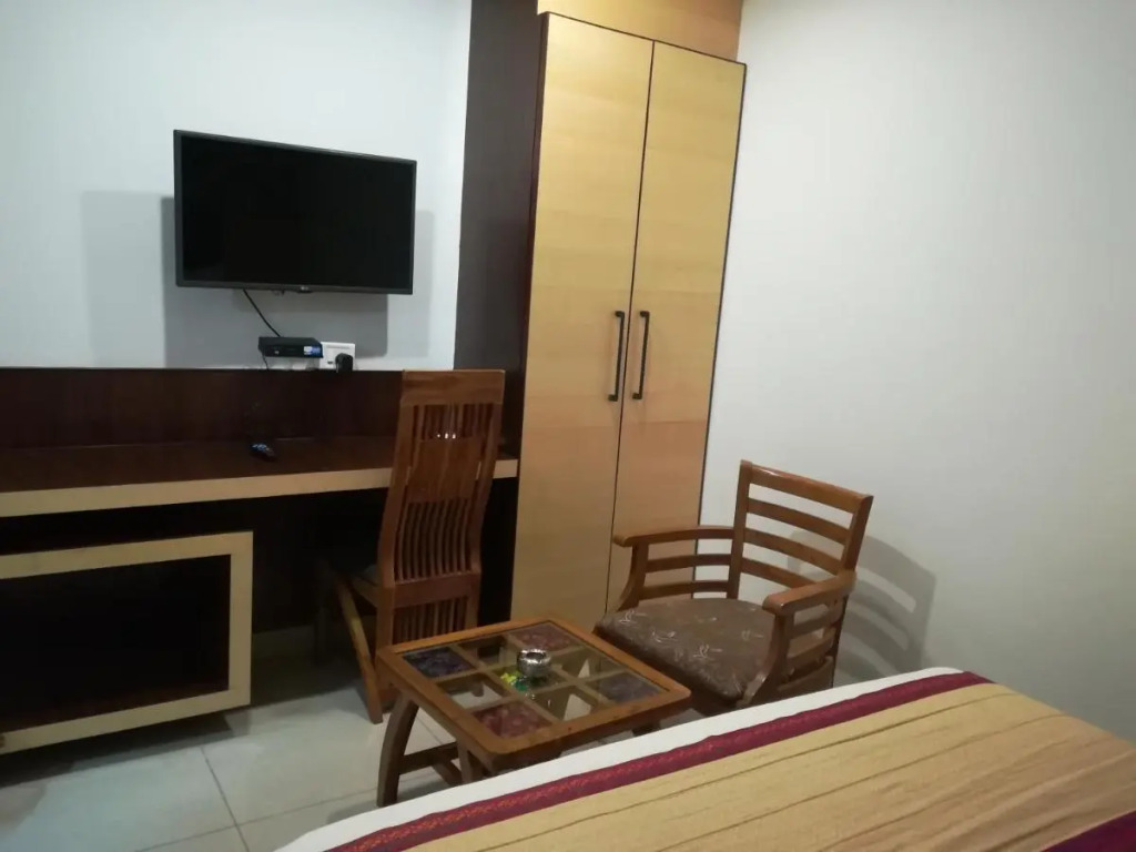 Hotel SGT Plaza