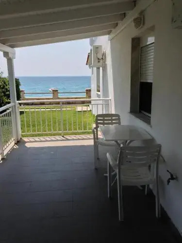 Villa Maria - Mola Suites