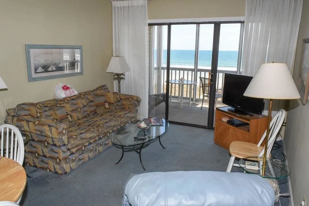 Palmetto Dunes 204 - 2 Br Condo