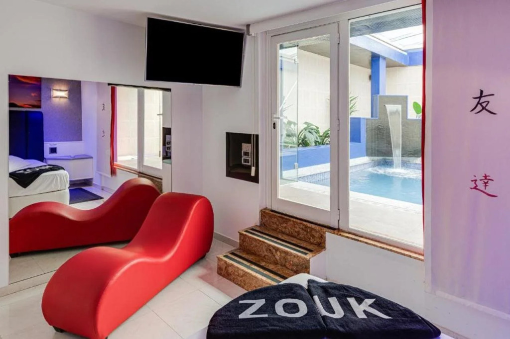 Zouk Hotel