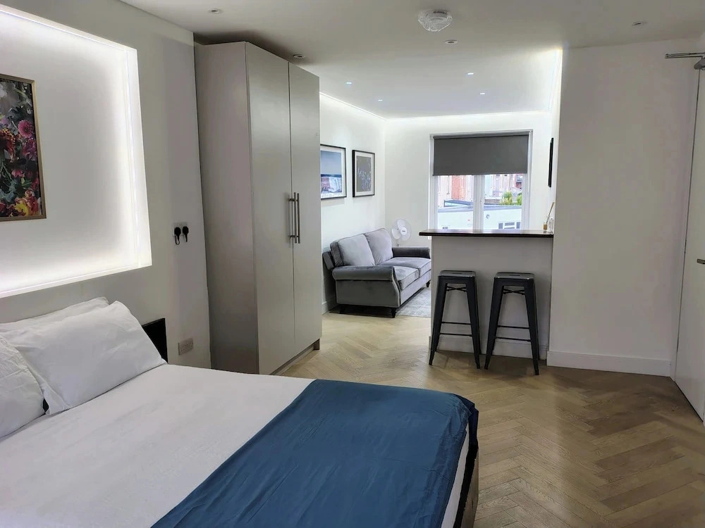 Harrow Boutique Suites and Rooms