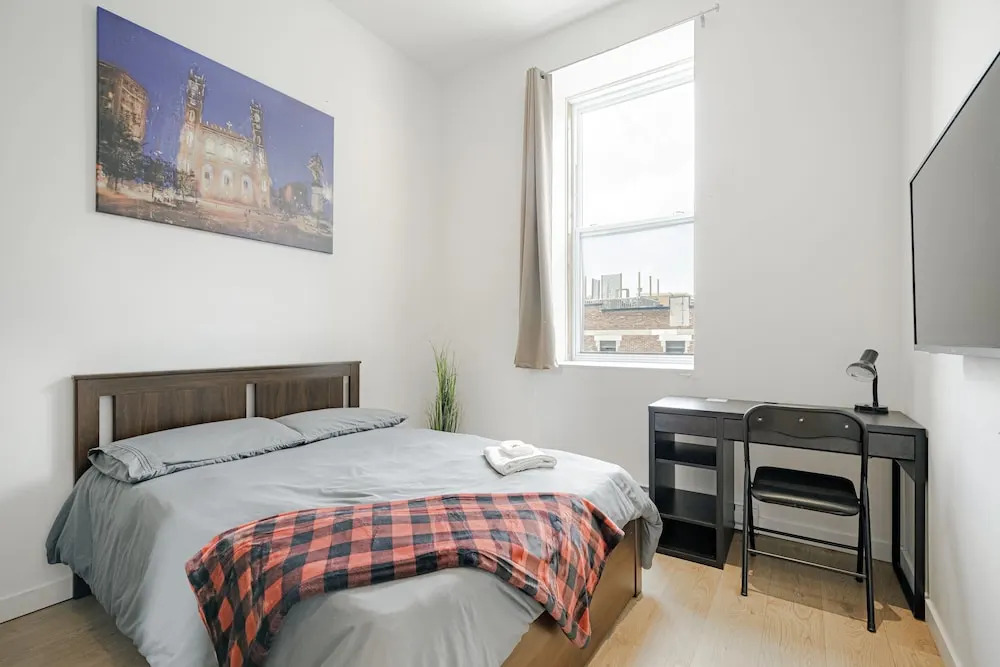 HoMa Homestay Hotel by Olympic Stadium Montreal Auberge-Hostel
