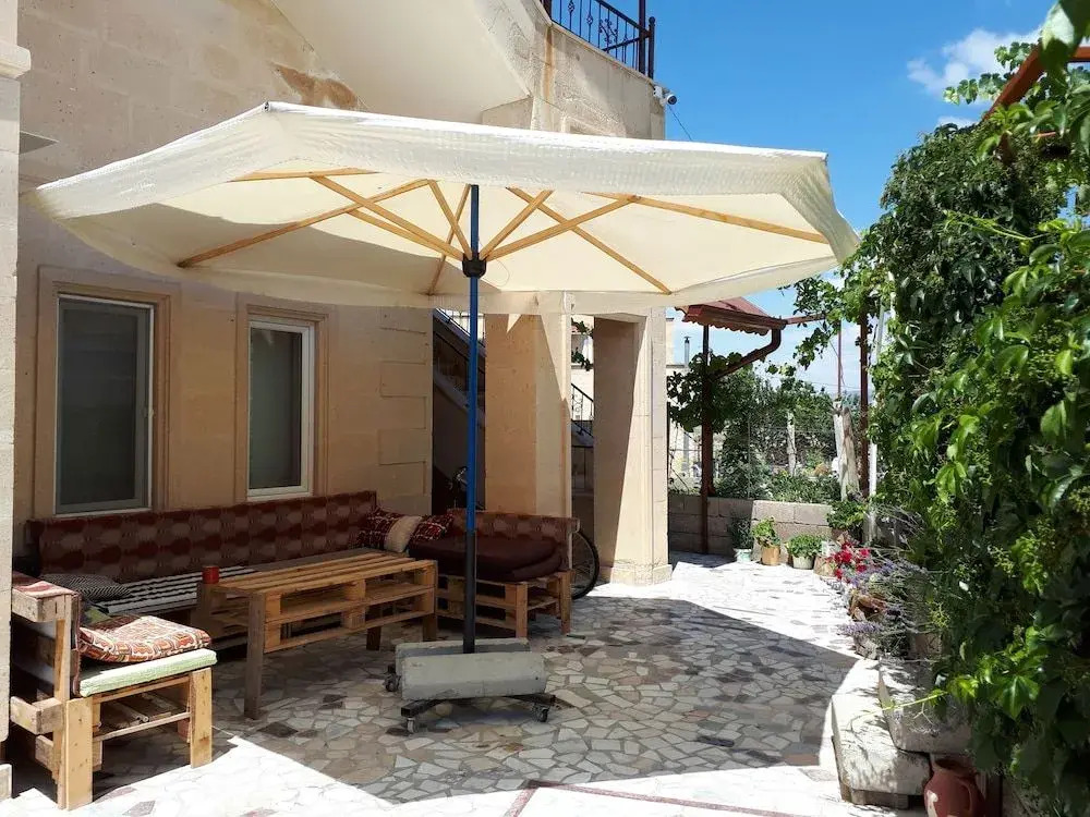 Di̇ri̇li̇ş Banarya Pansi̇yon