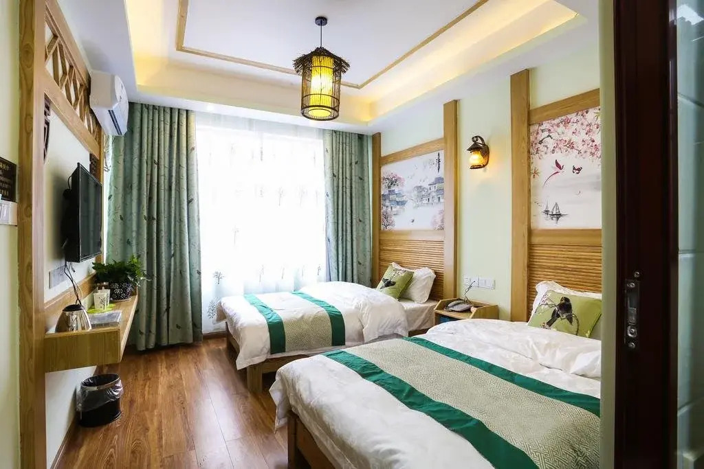 YunShangHuaKai Boutique Inn