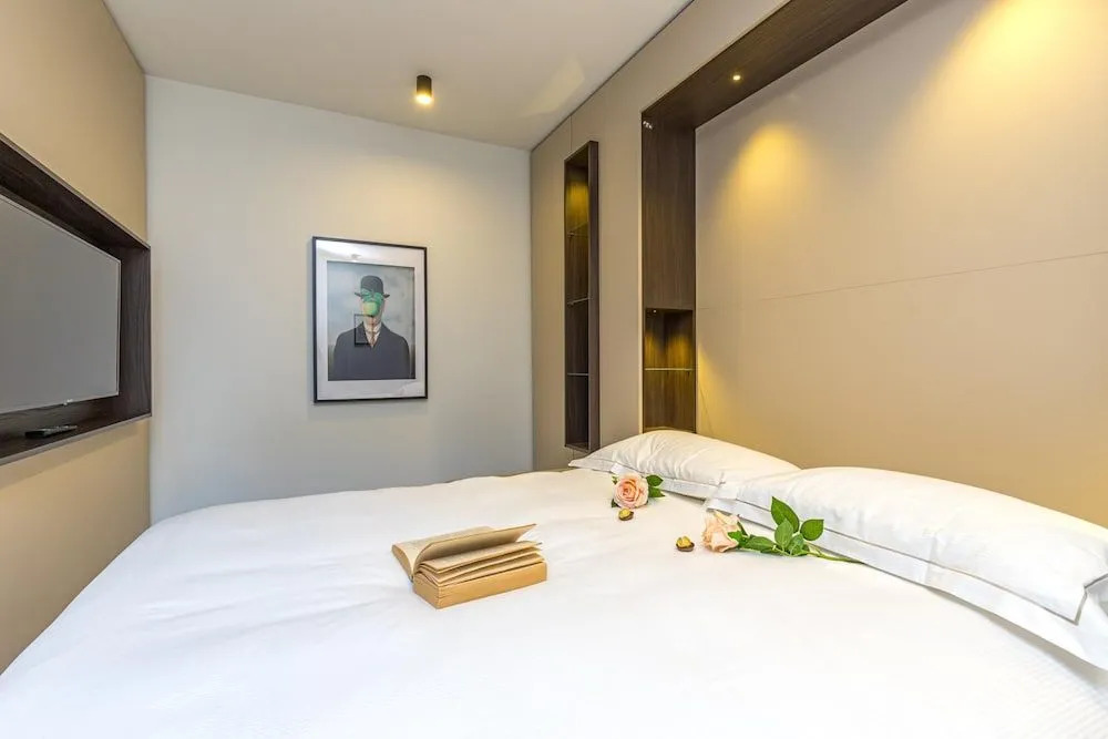 Icon H 209 Suite Micro-living