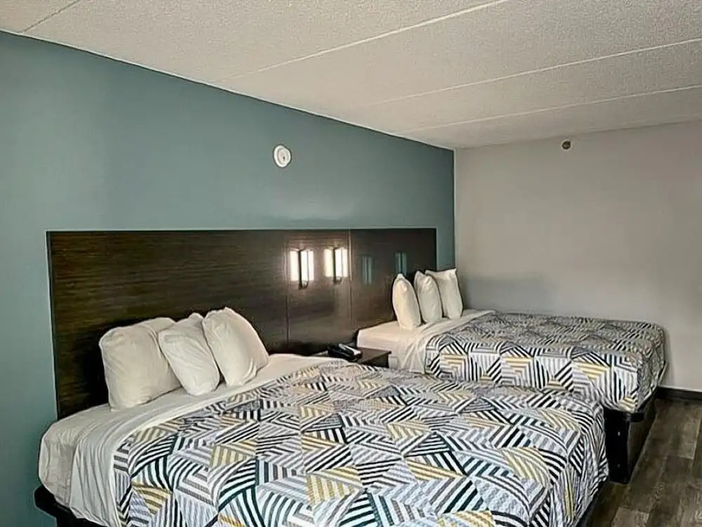 Studio 6 Suites East Syracuse Airport
