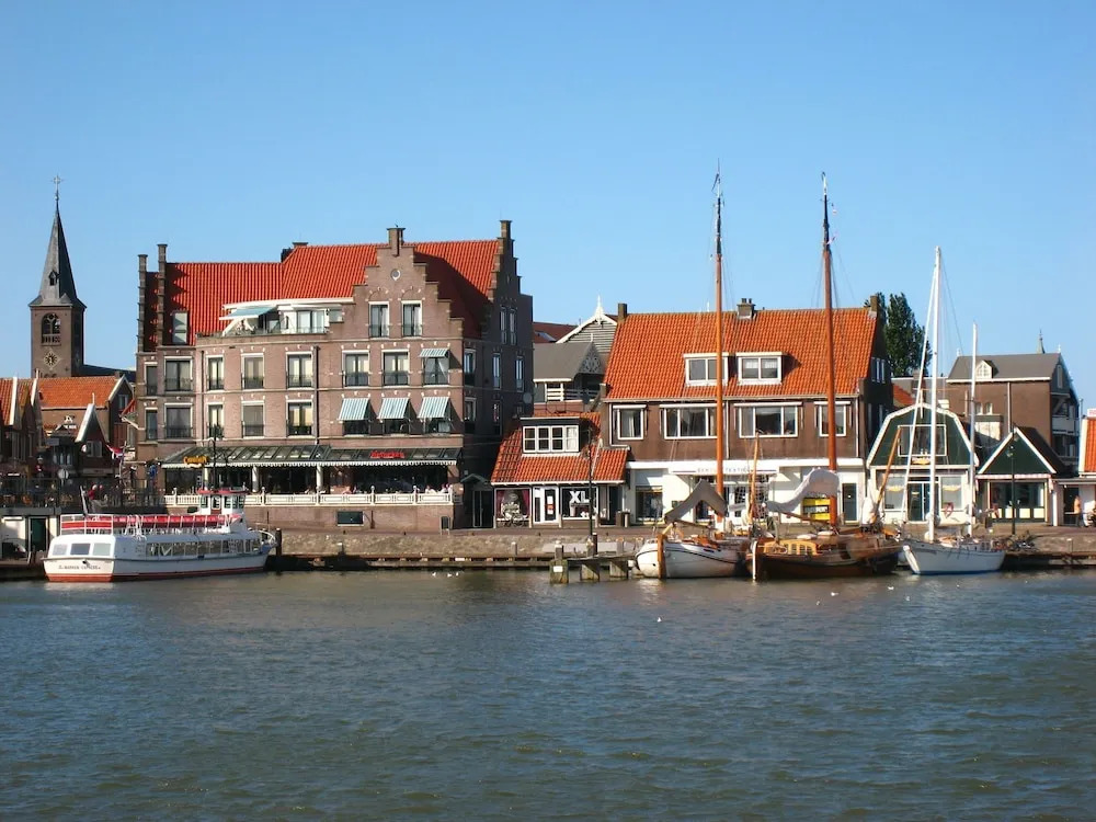 Stylish Apartment in Former Post Office with WiFi & Bicycles near Amsterdam