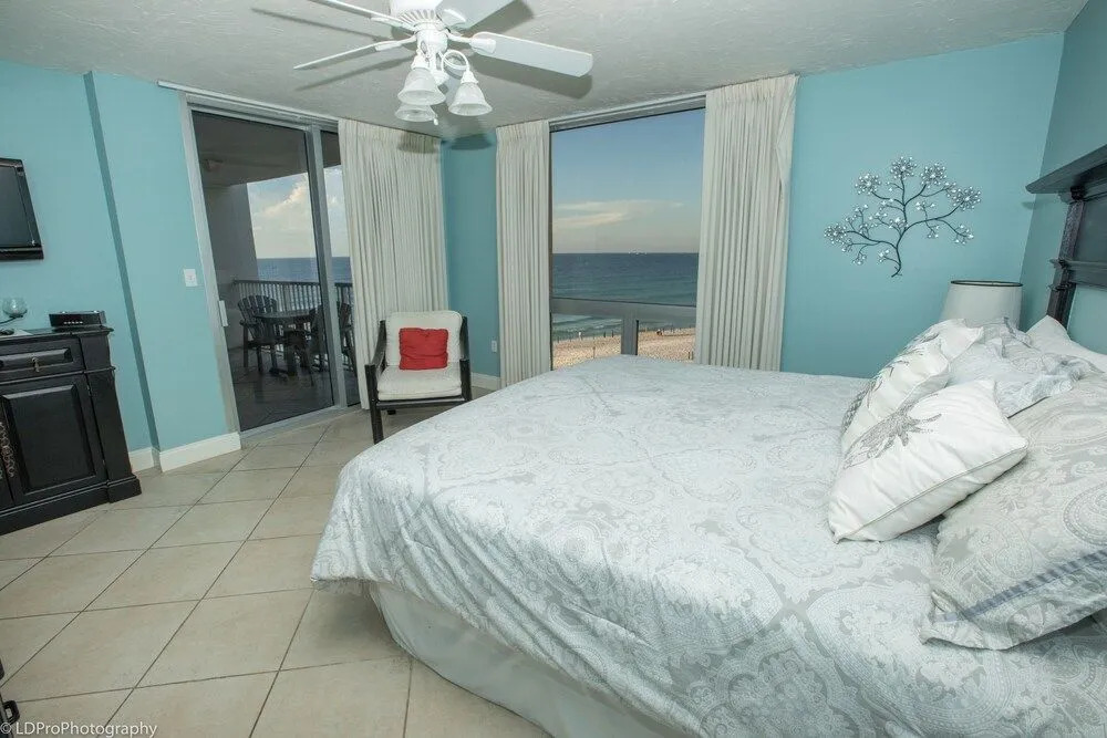 Shoreline Towers 1063 2 Bedroom Condo by RedAwning