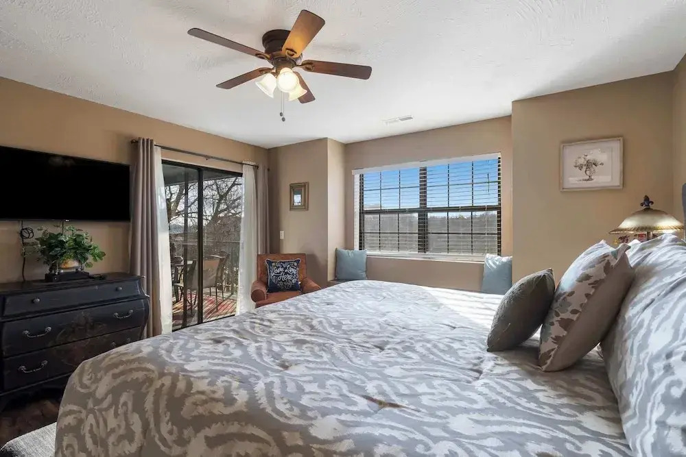 New Listing Twedt's Retreat - Balcony Views