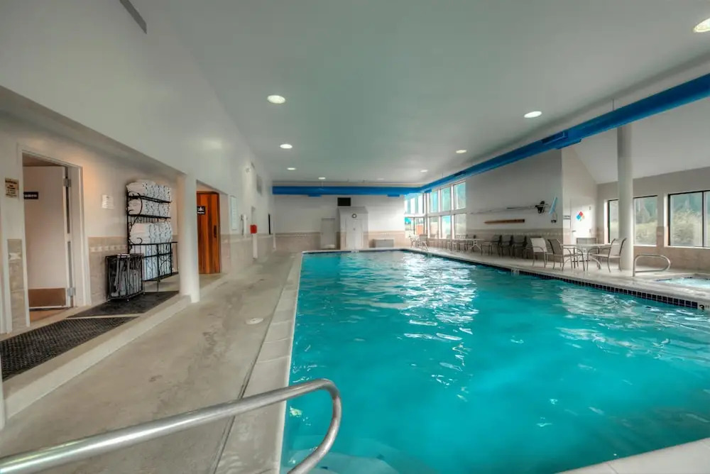 Lakeshore 1540 by Book by Owner