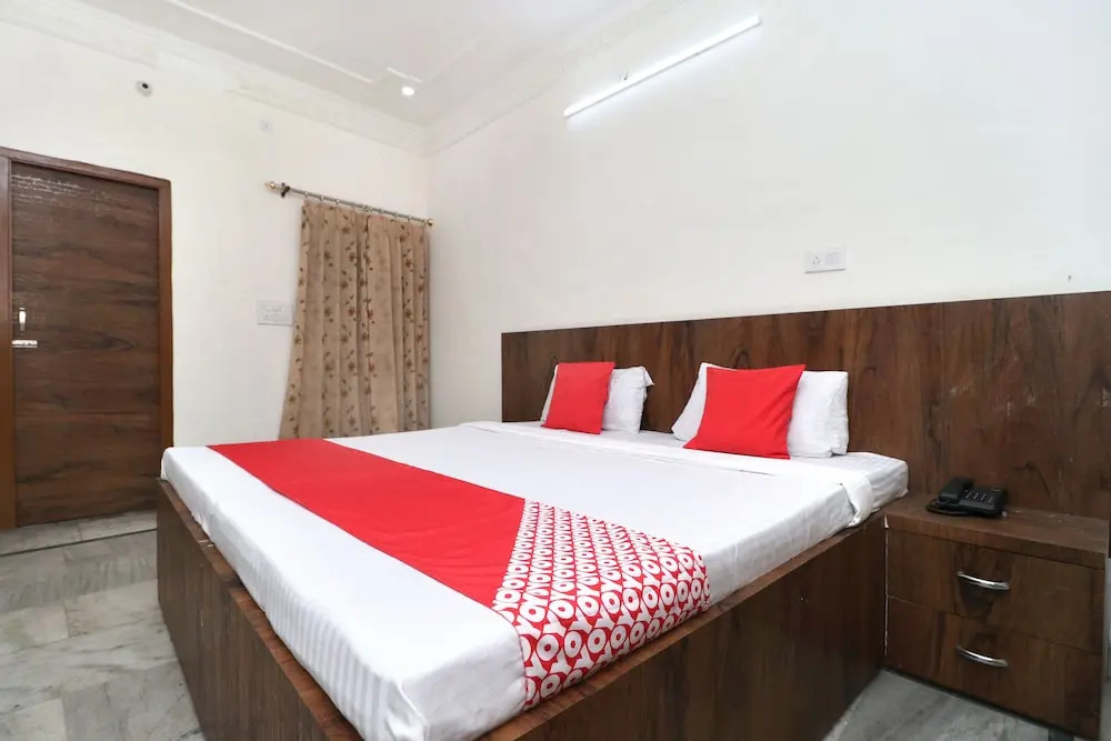 OYO 24116 A One Home Stay