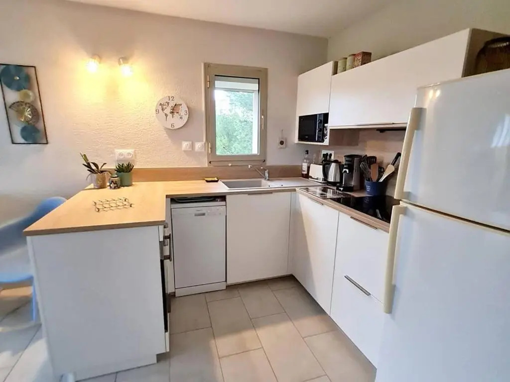 Appartement Six-Fours-les-Plages, 2 pièces, 4 personnes - FR-1-316-288