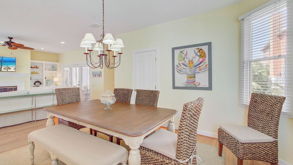 Grand Pavillion 11 by Avantstay Beach Access, Wild Dunes Community