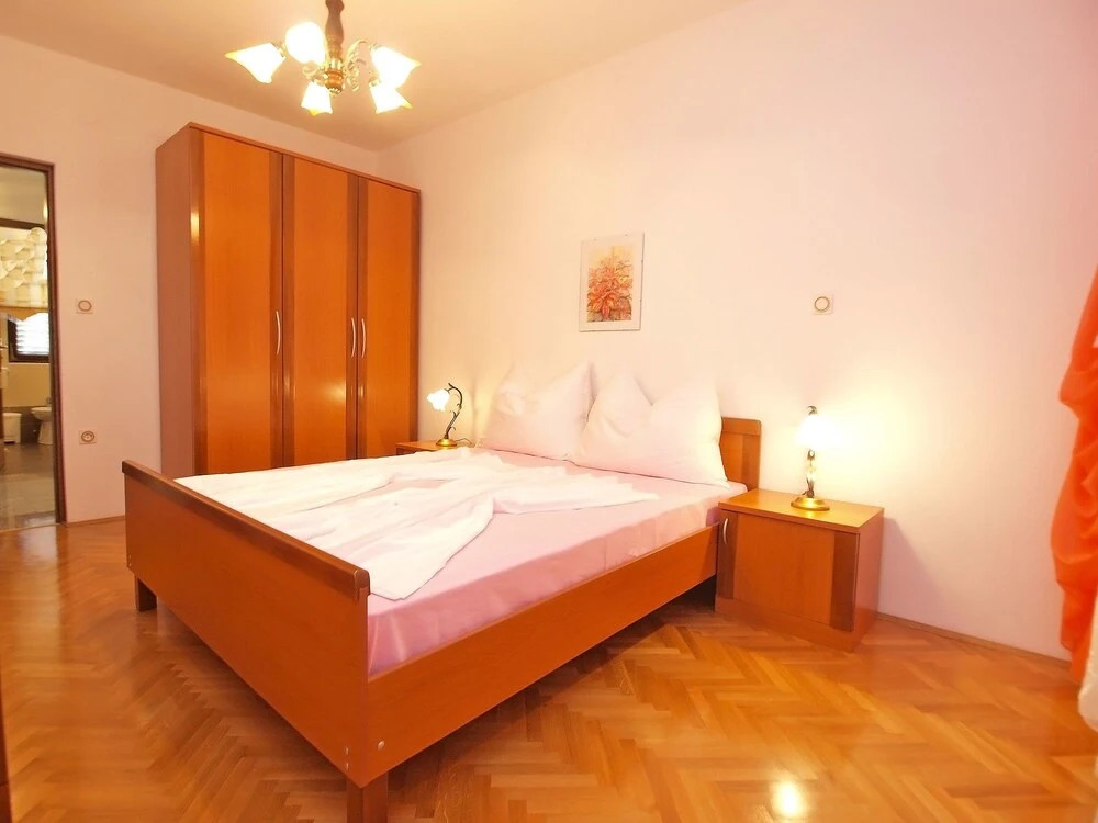 Apartment 1424