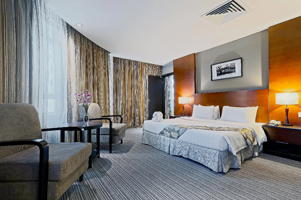 Hotel Sixty3