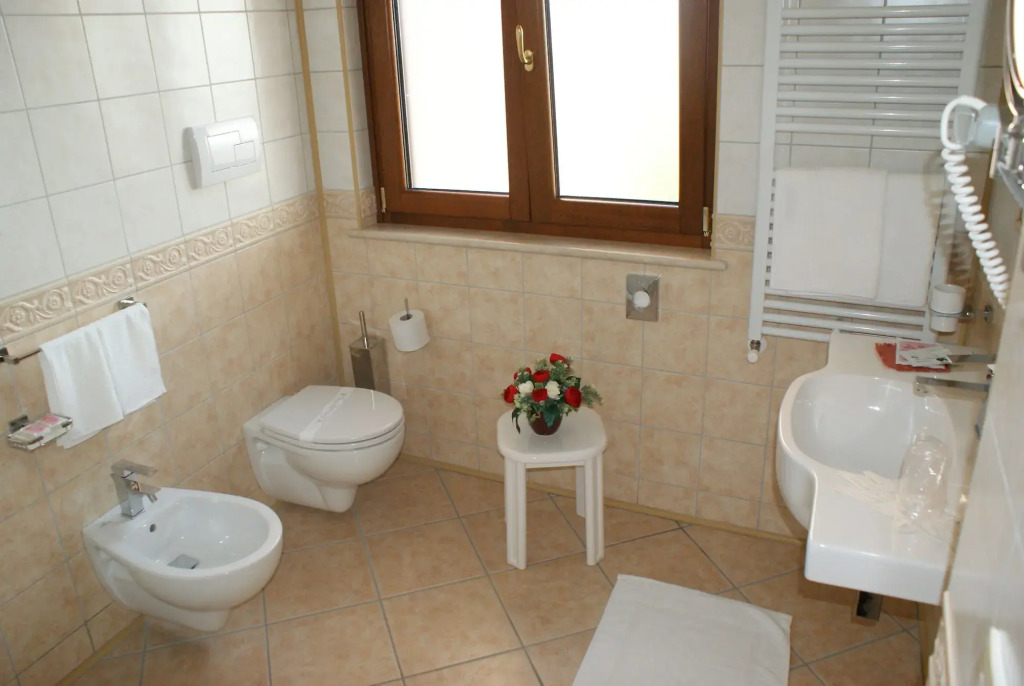 Hotel Ristorante Borgo La Tana