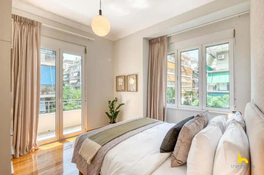 Contemporary 2-BDR APT near Kalimarmaro & Alsos Park!