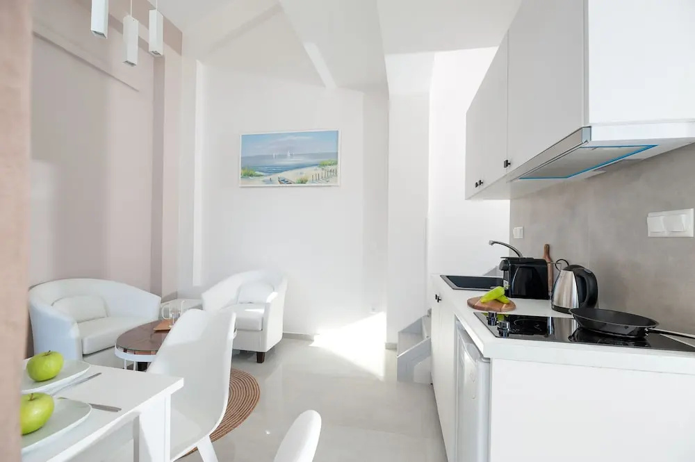 Alekos Suites