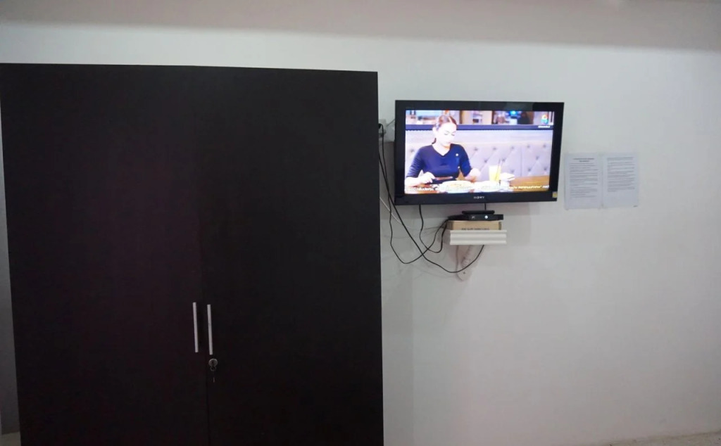 Guy Residence