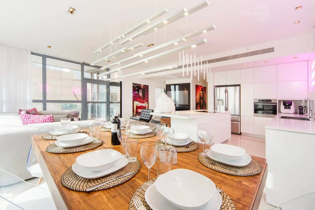 4 Bedroom Rotschild Tower